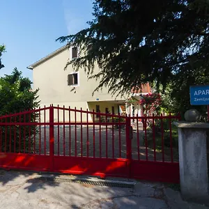 Milica Apartament Umag