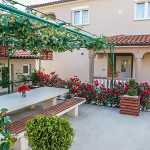 Suncica Apartament Pula